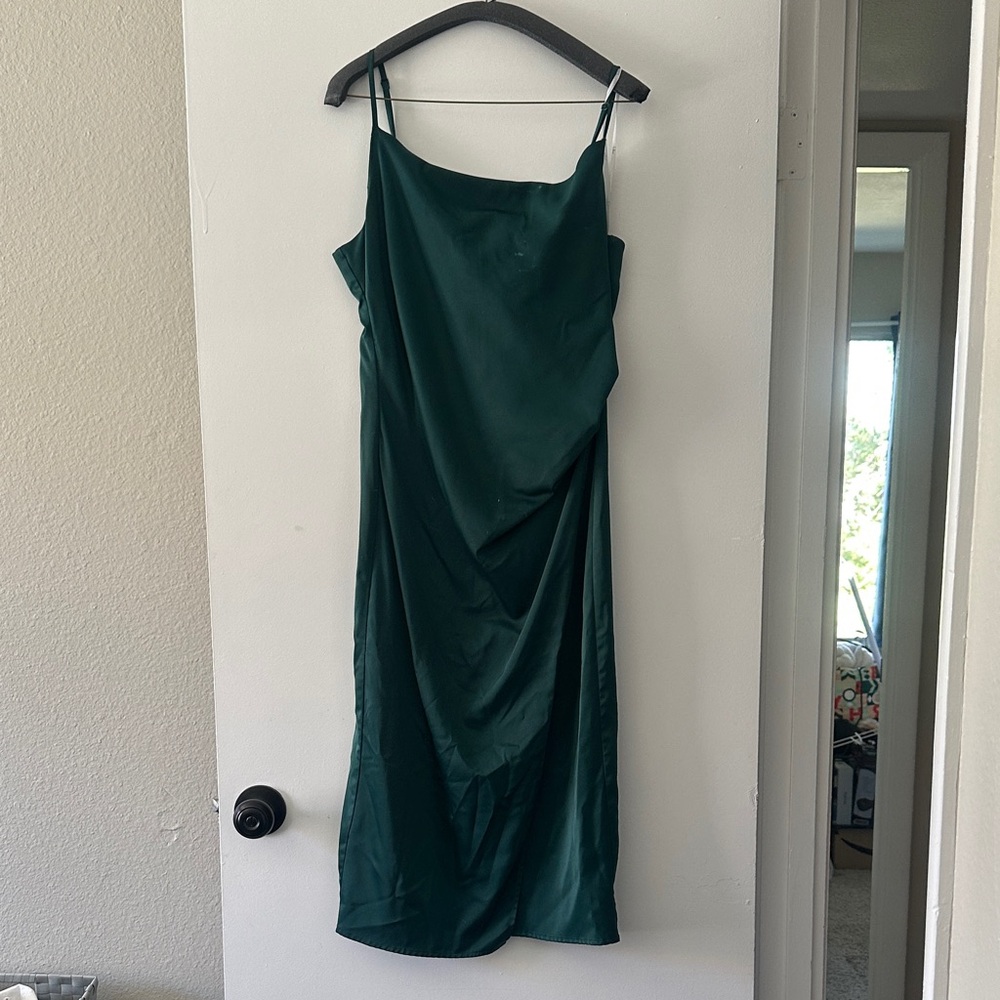Lulu's Deep Green Midi Dress